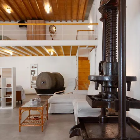 Το λιοτρίβι του Σπίθα Ano Petali