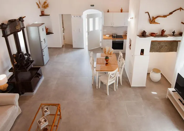 Το Λιοτρίβι Του Σπίθα Ano Petali